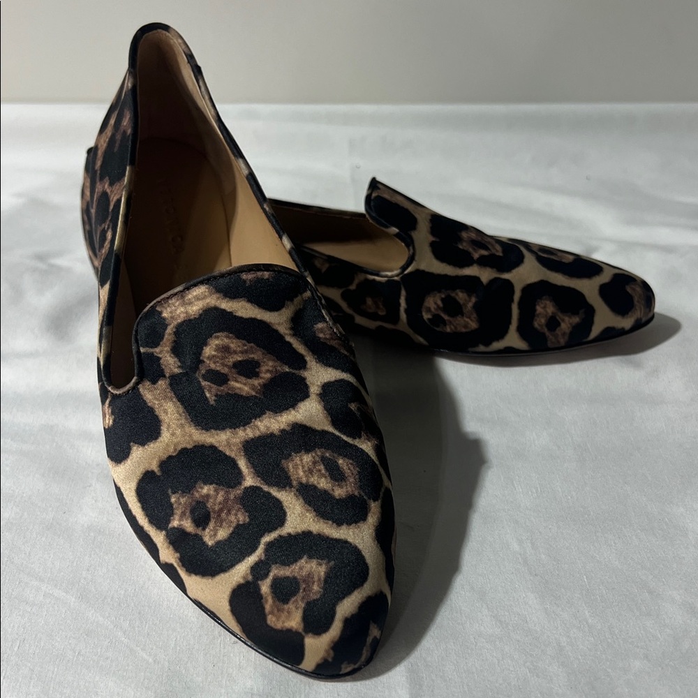 Veronica Beard Leopard Print Flats Size 6